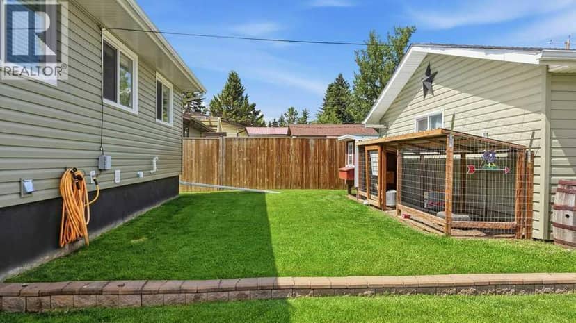 5028 48 Avenue — photo 35 of 40