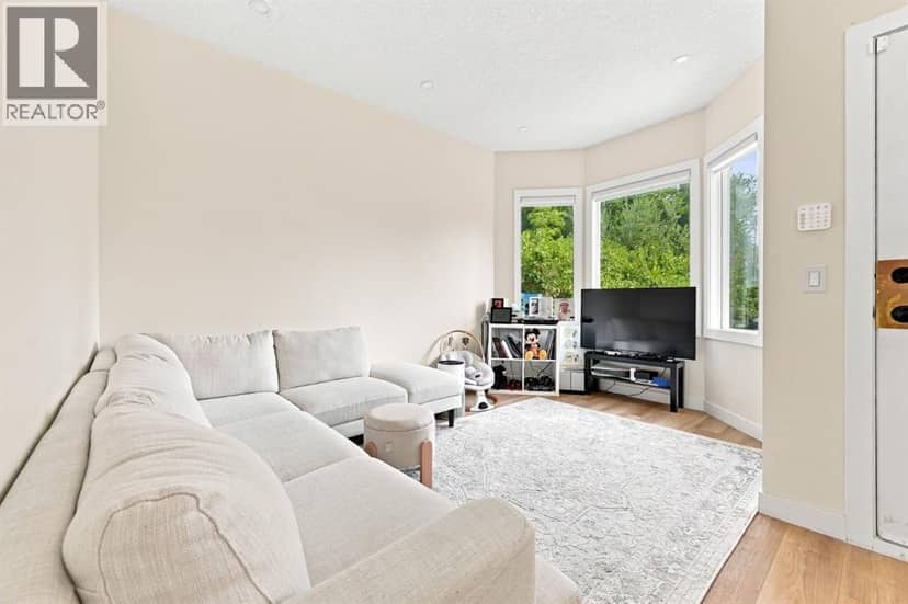 1012 1 Avenue NW, Calgary, photo 5