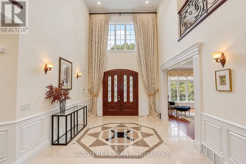 28 Tally Lane, Toronto, photo 2