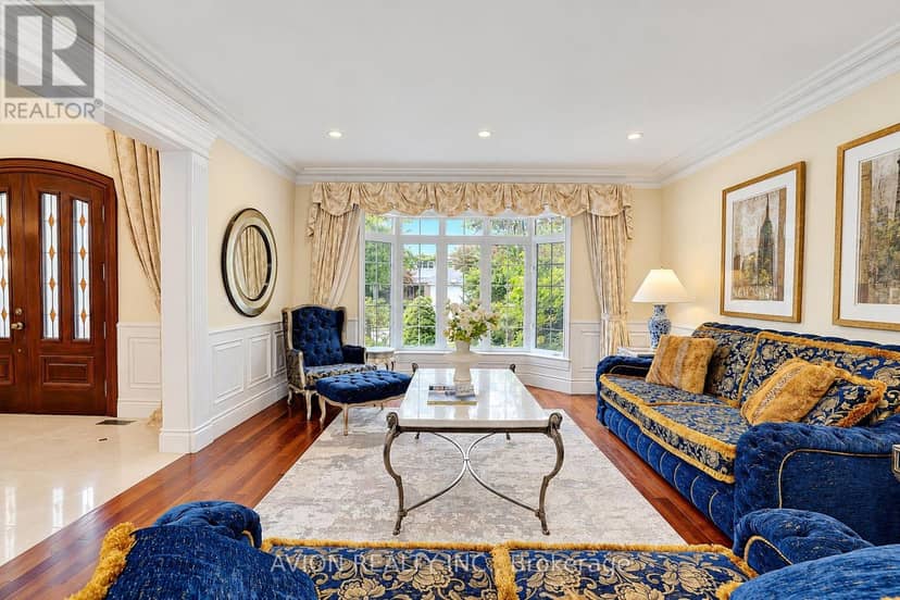 28 Tally Lane, Toronto, photo 8