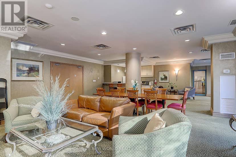 111 - 233 Beecroft Road, Toronto, photo 8