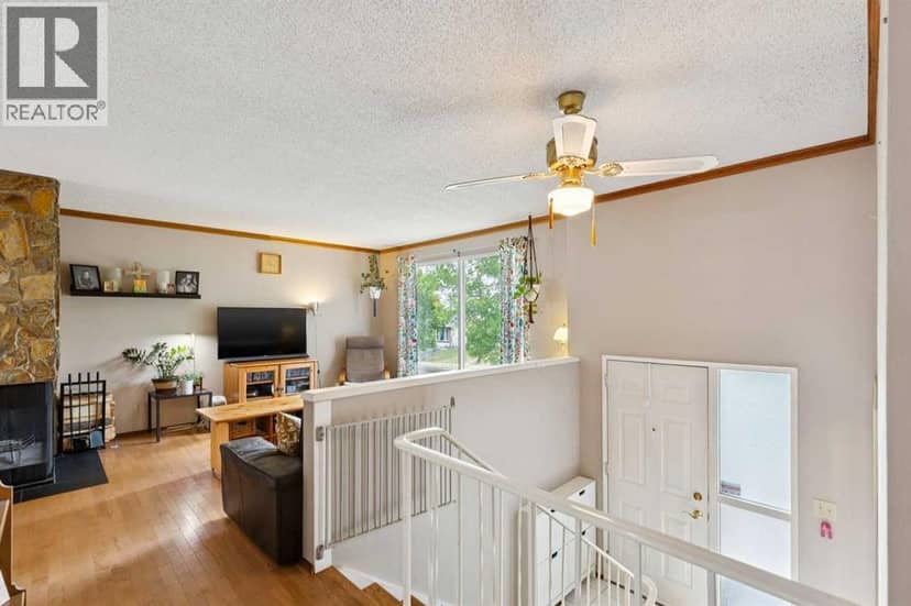 107 Bermuda Drive NW, Calgary, photo 4