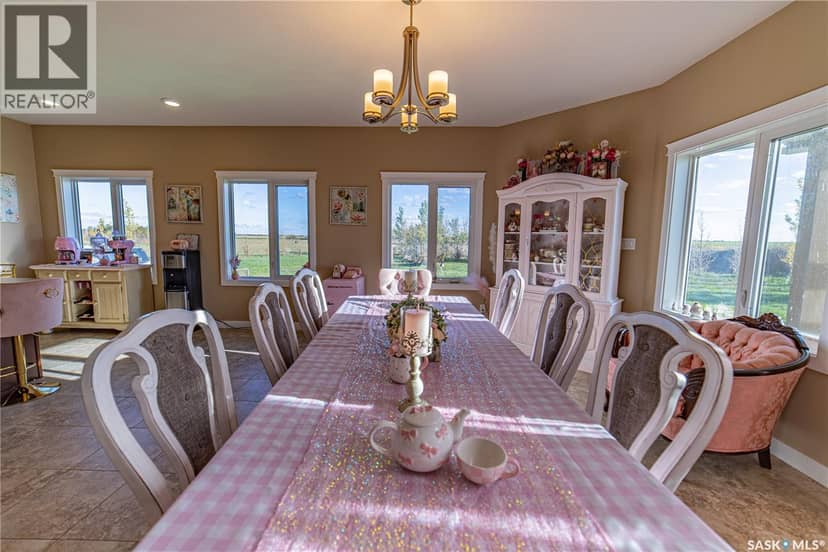 Liu Acreage — photo 11 of 34