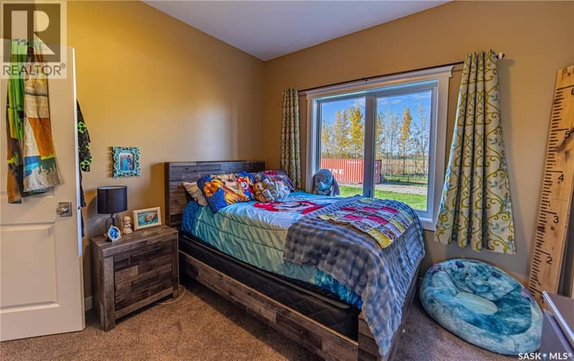 Liu Acreage — photo 22 of 34