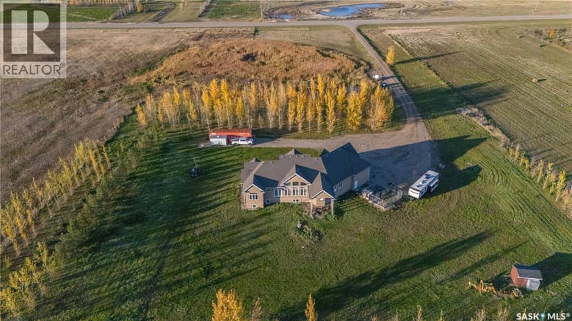 Liu Acreage — photo 32 of 34