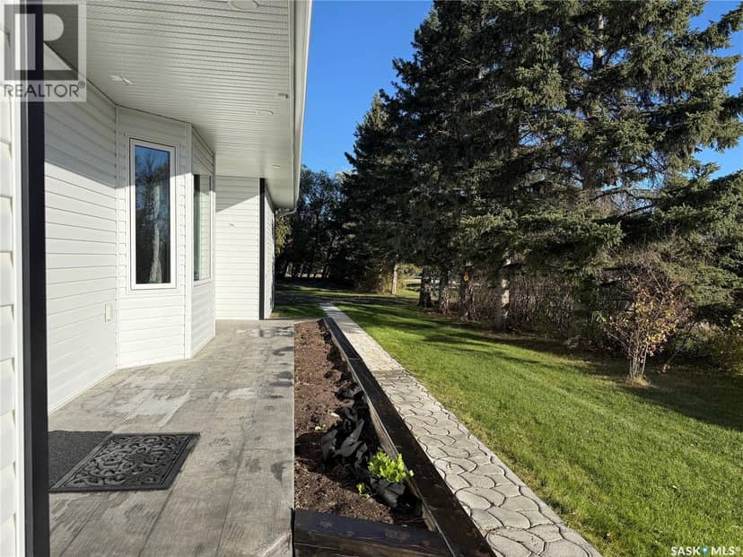 108 Central AVENUE — photo 3 of 28