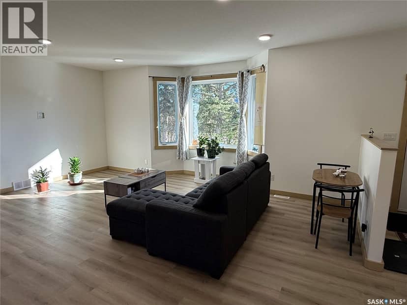 108 Central AVENUE — photo 6 of 28