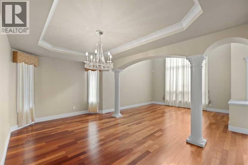 199 Hamptons Terrace NW — photo 9 of 40