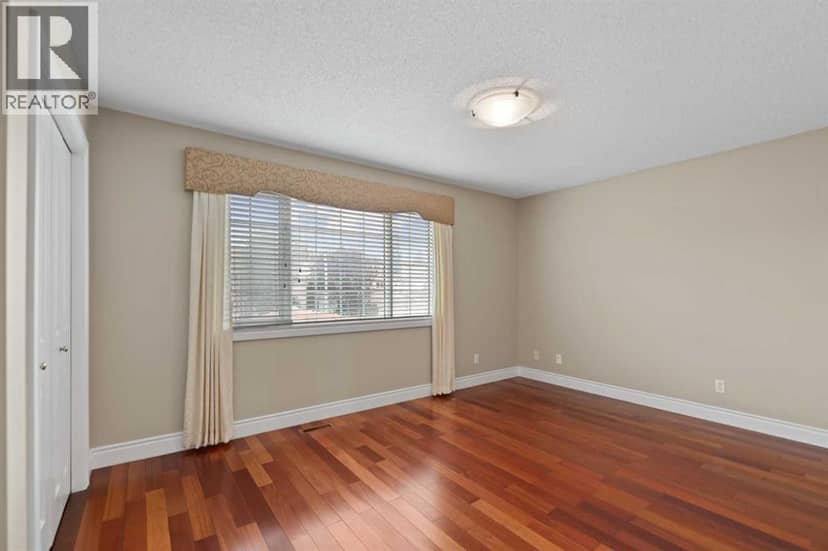 199 Hamptons Terrace NW — photo 27 of 40
