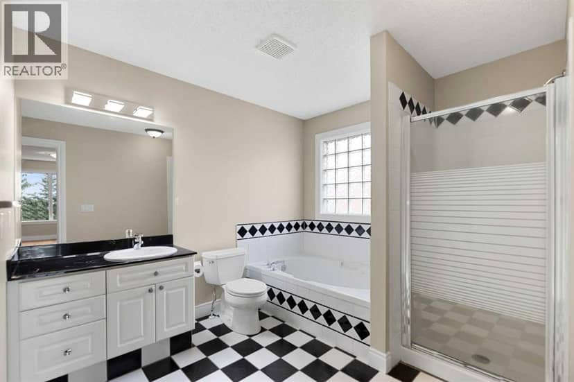 199 Hamptons Terrace NW — photo 29 of 40