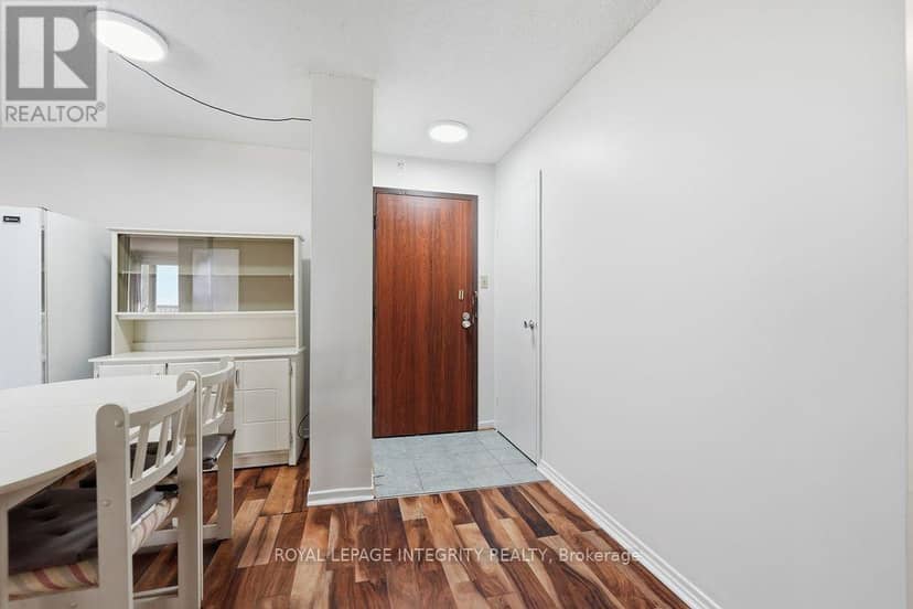 2207 - 900 Dynes Road — photo 14 of 40