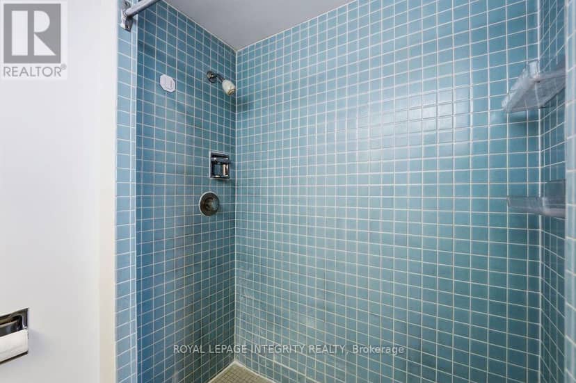 2207 - 900 Dynes Road — photo 31 of 40