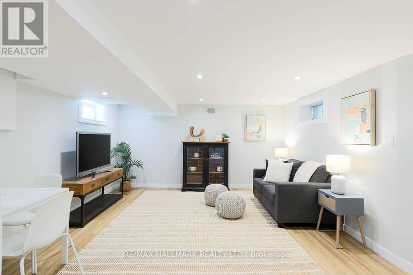 38 Boultbee Avenue — photo 15 of 21
