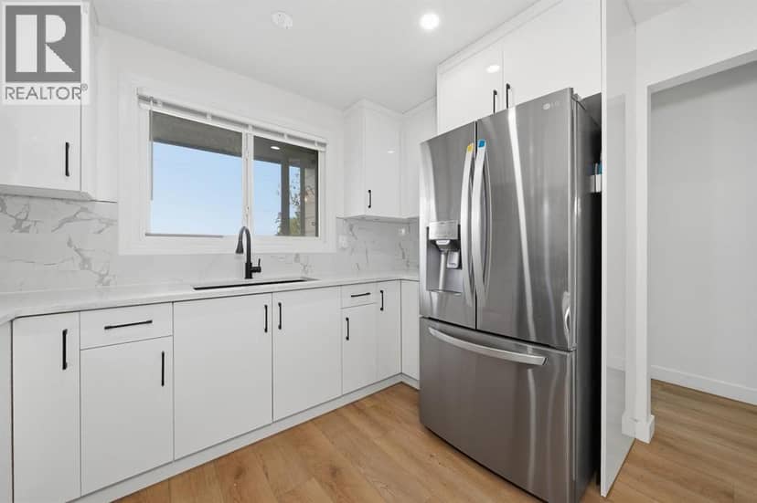 4123 30 Avenue SE — photo 13 of 40