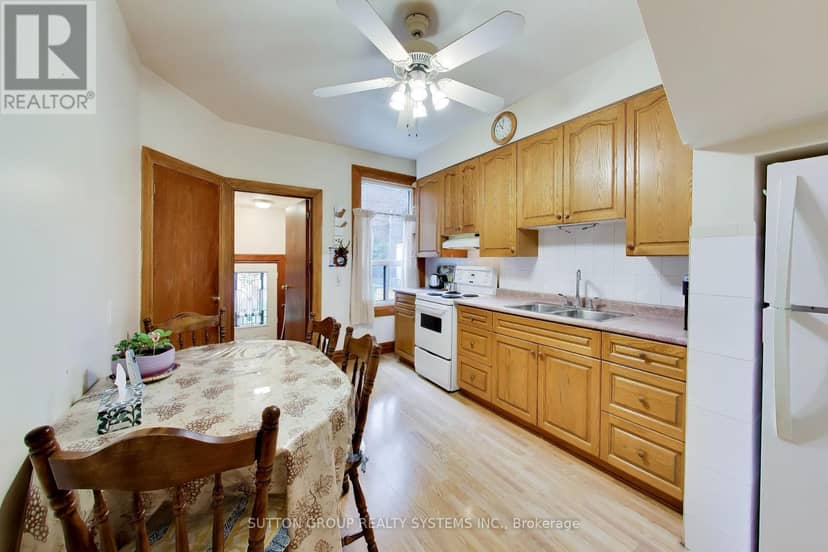 8 Alhambra Avenue — photo 13 of 40