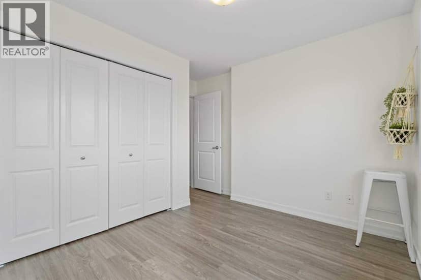 410, 121 Copperpond Common SE — photo 18 of 40