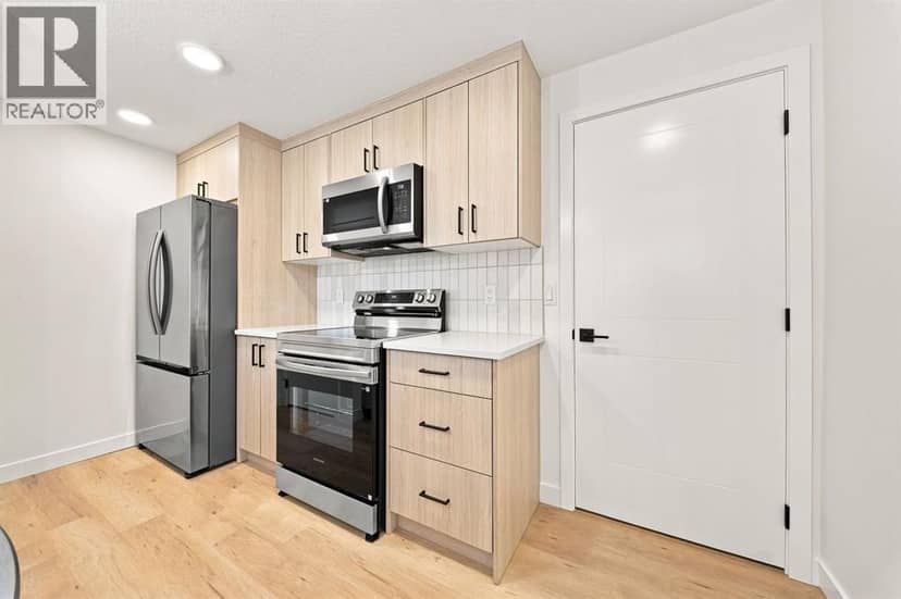 189 148 Avenue NW — photo 10 of 23