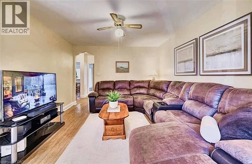 208 ARNOLD Street — photo 7 of 35