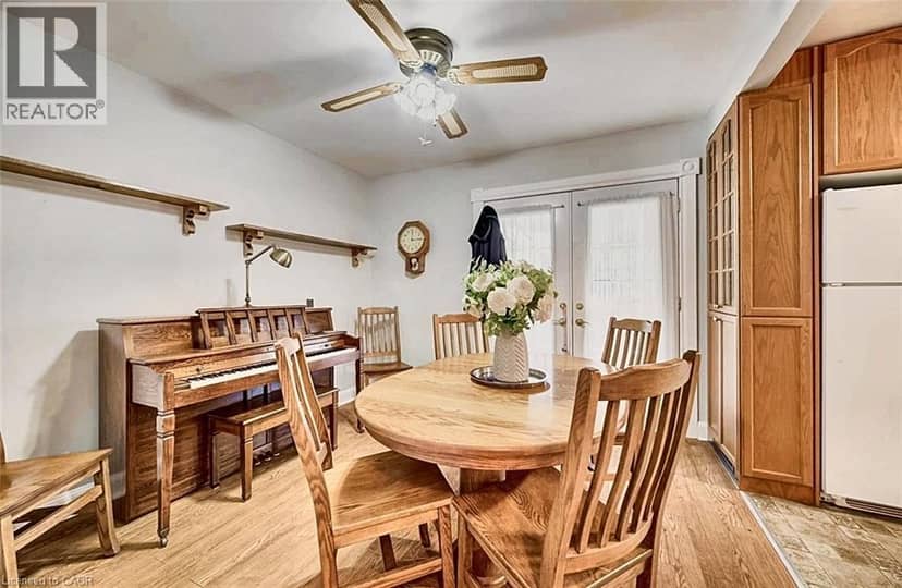 208 ARNOLD Street — photo 14 of 35