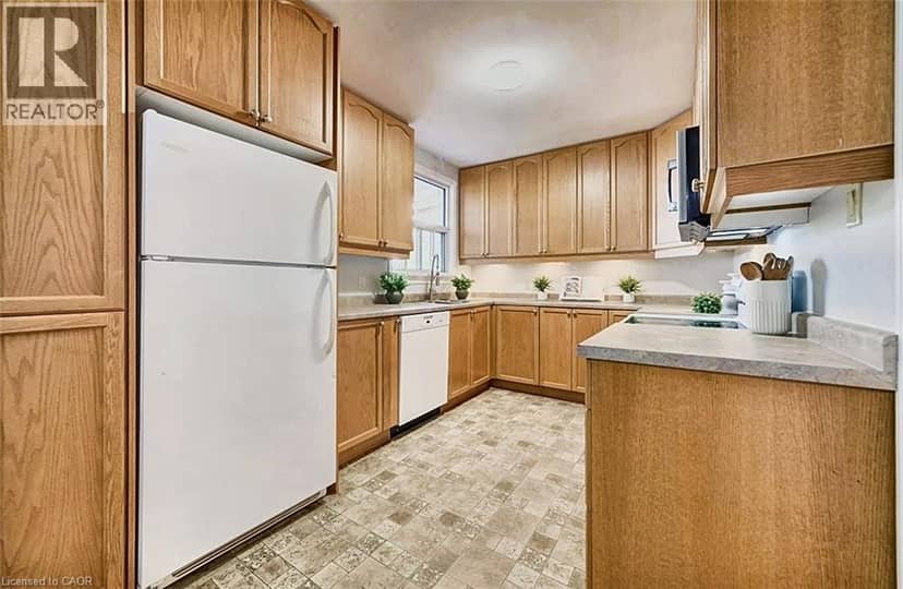 208 ARNOLD Street — photo 9 of 35