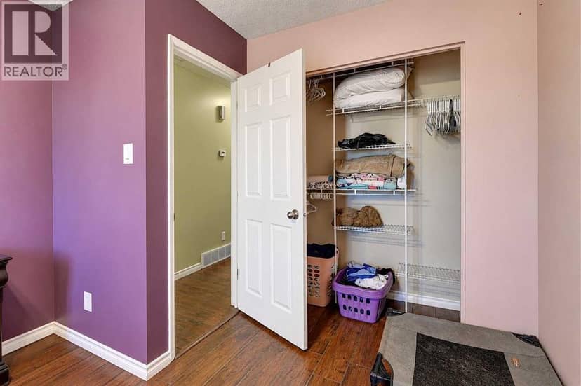 9412 83 Avenue — photo 15 of 33
