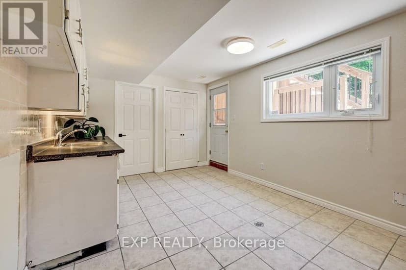 194 Dundas Street E — photo 29 of 40