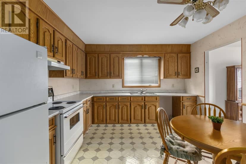 195 Bitonti CRES — photo 23 of 40