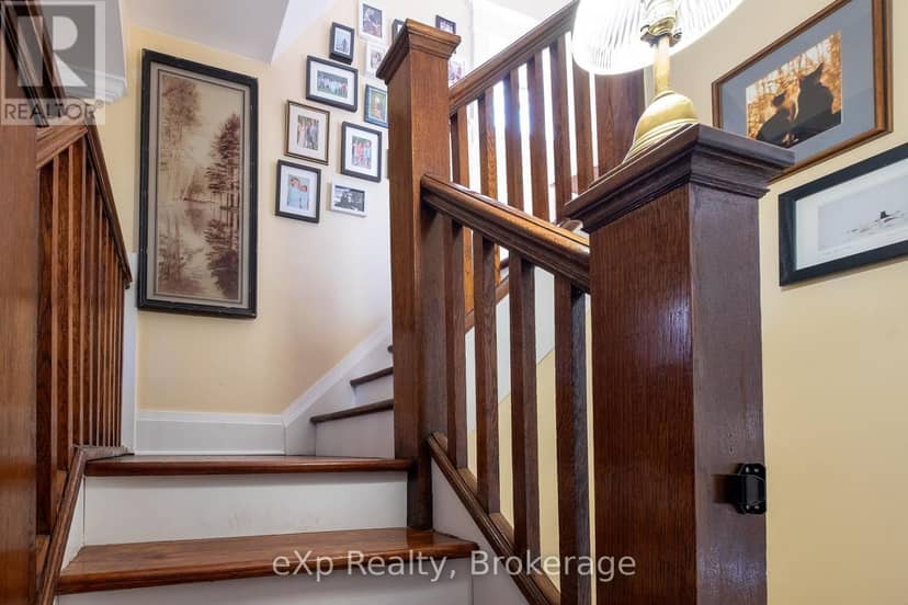 1090 4th Avenue A W — photo 18 of 40
