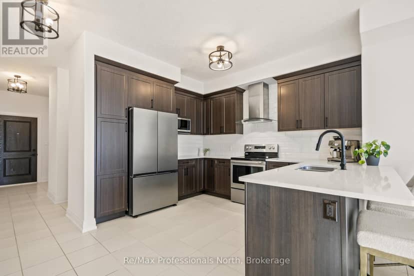 35 Woodstream Drive, Huntsville, photo 7