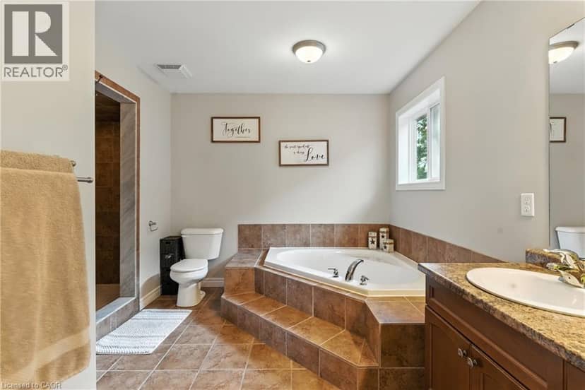 27 SOUTHWOOD Crescent — photo 29 of 40