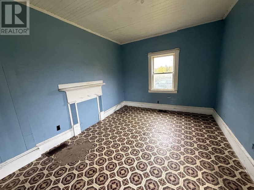 569 Pleasant Brook Road — photo 8 of 23