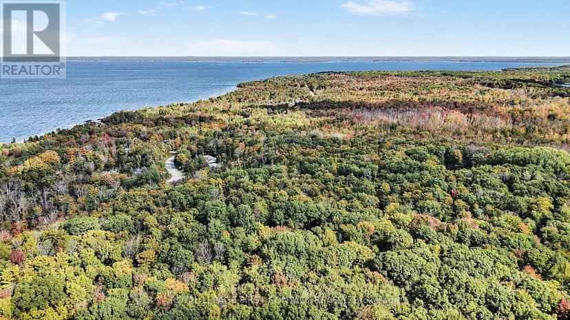 2442 Champlain Road, Tiny, photo 5