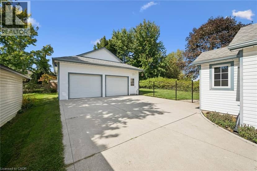 3600 NAFZIGER Road, Wellesley, photo 3