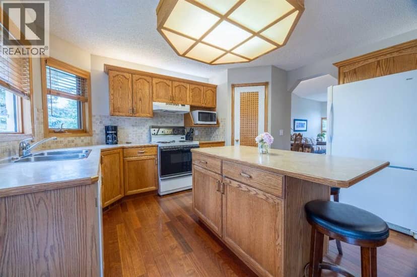 19 Mckenzie Lake Manor SE — photo 13 of 37