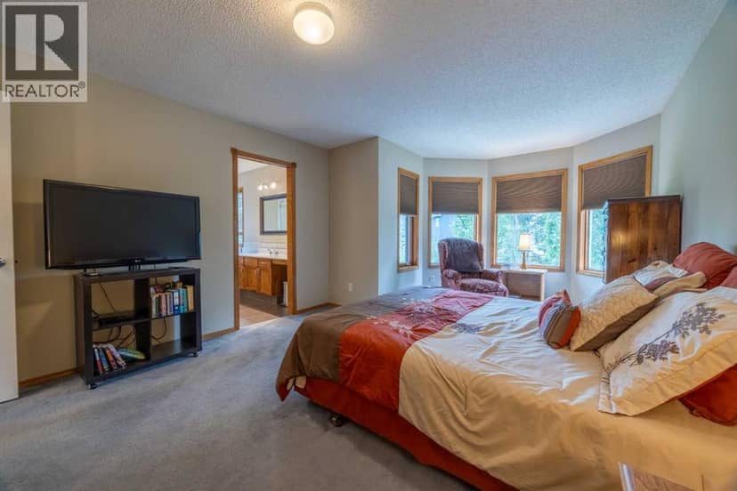 19 Mckenzie Lake Manor SE — photo 16 of 37
