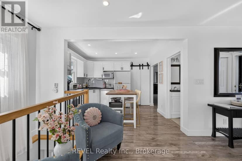 1329 Niagara Stone Road — photo 14 of 40
