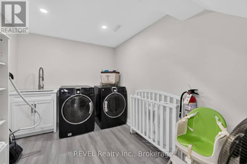 1329 Niagara Stone Road — photo 40 of 40