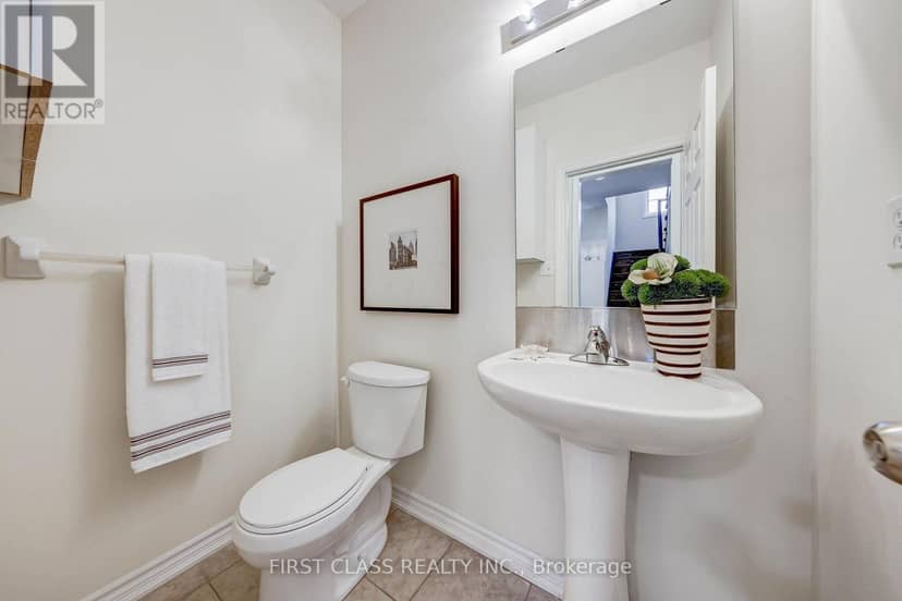 2 James Parrott Avenue — photo 9 of 30