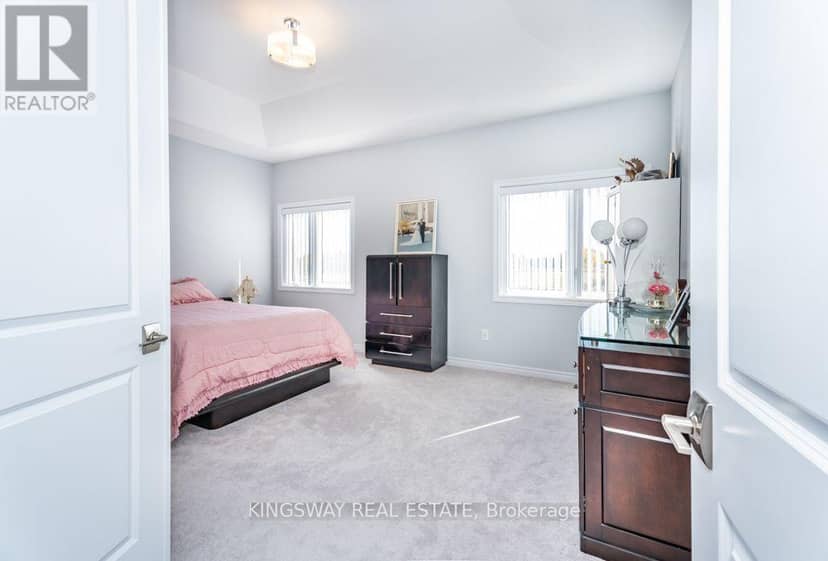 33 Edgar Avenue — photo 23 of 40