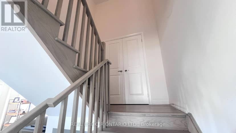 77 Federica Crescent — photo 14 of 28
