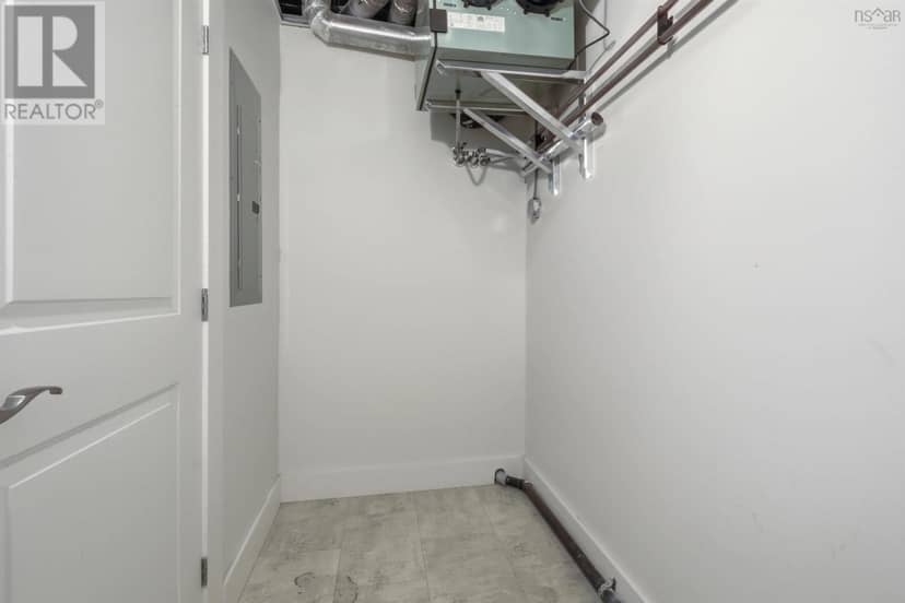 405 220 Waterfront Drive — photo 33 of 39