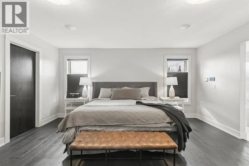 1904 50 Avenue SW — photo 32 of 40