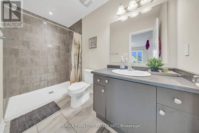 23 Valencia Avenue — photo 25 of 31
