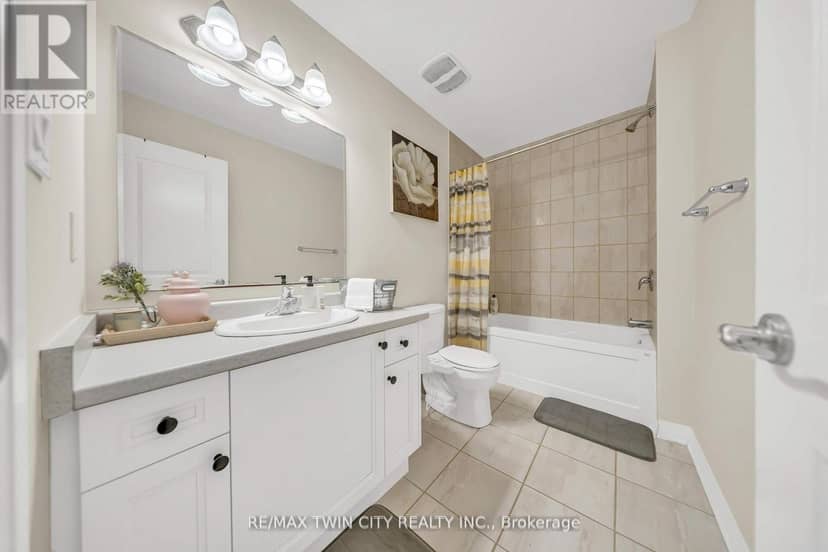 23 Valencia Avenue — photo 26 of 31