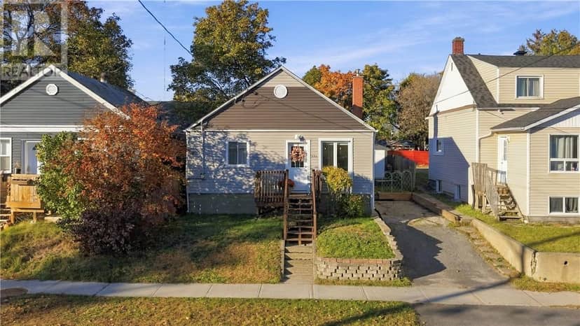 594 Spruce Street, Sudbury, photo 3