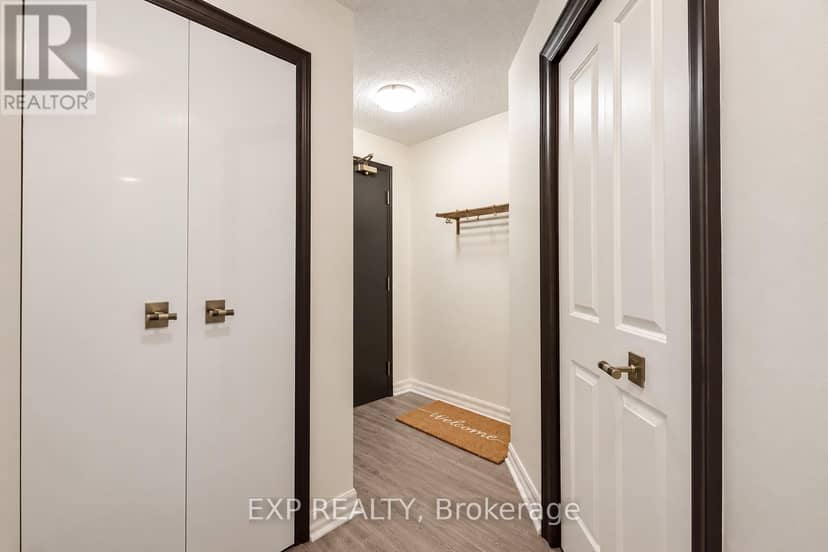 1407 - 3 Hickory Tree Road, Toronto, photo 2