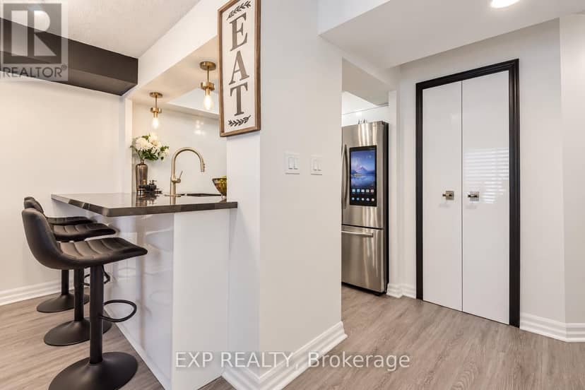 1407 - 3 Hickory Tree Road, Toronto, photo 6