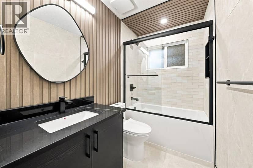 8304 11 Street SW — photo 12 of 40