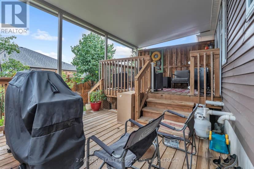 36 Sandhu Crescent — photo 35 of 40