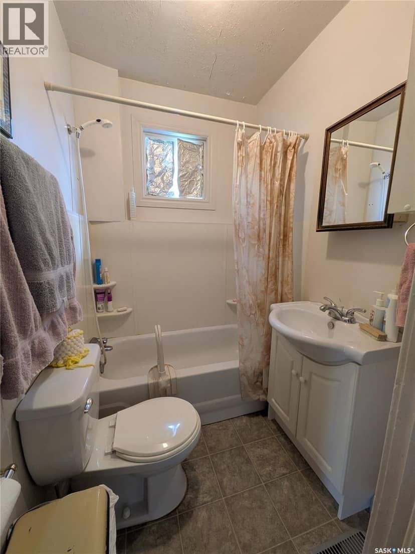 337 9th STREET E — photo 15 of 18
